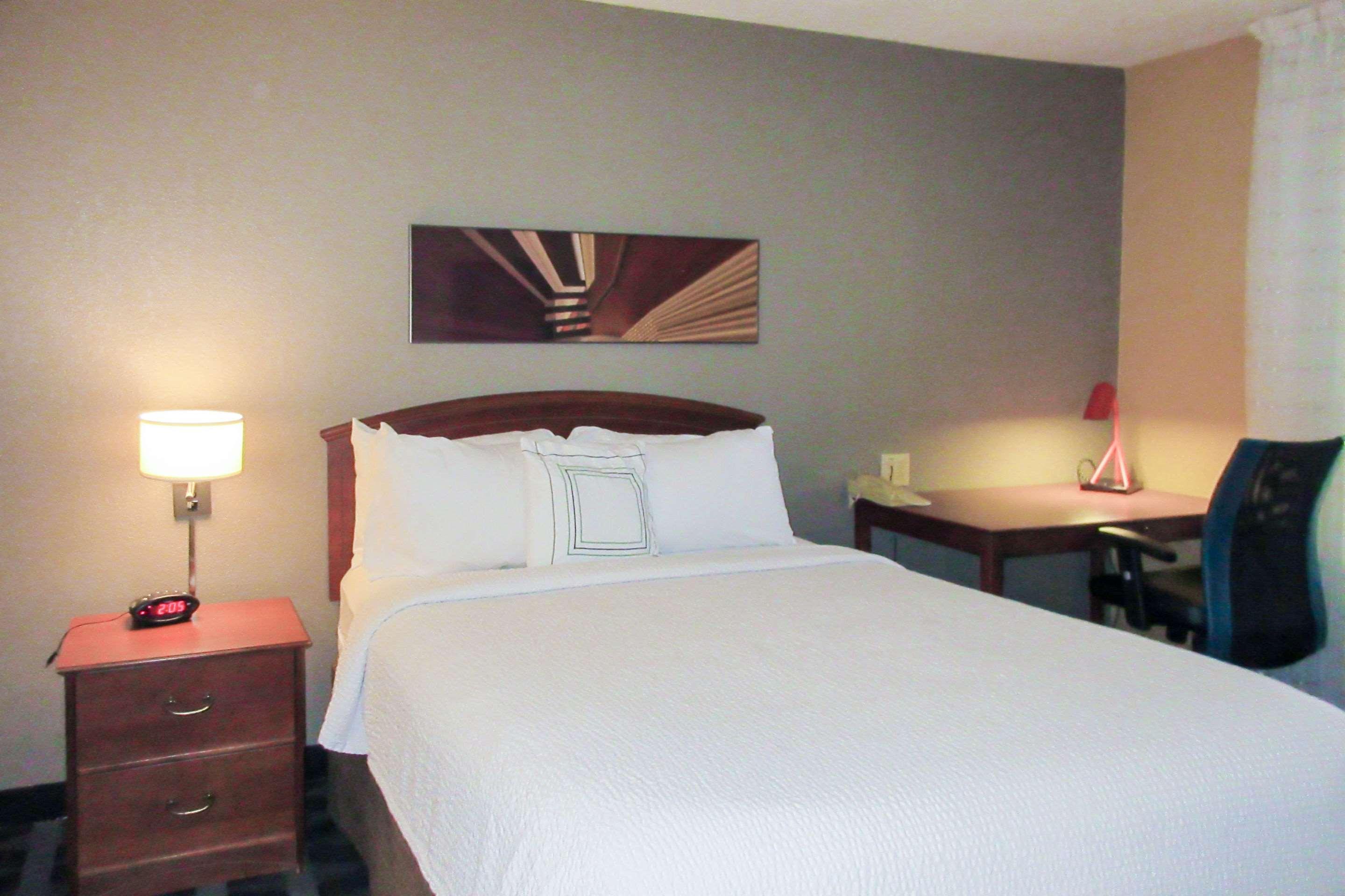 Suburban Extended Stay Hotel Greenville Haywood Mall المظهر الخارجي الصورة